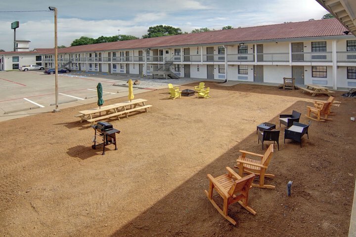 BBQ/picnic area