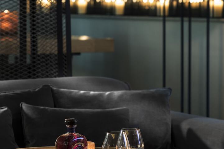 Lounge 70 of 95