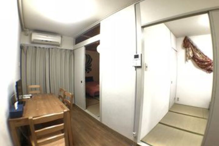 Room 102 of 115