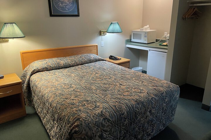 Room 7 of 13