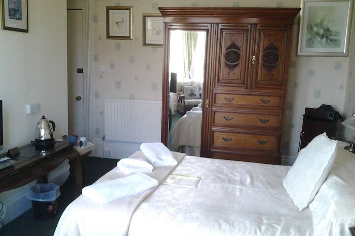 Room 31 of 37