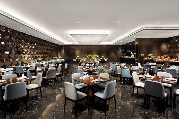Dining 92 of 124