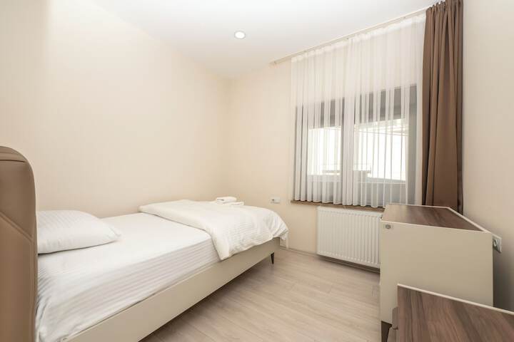 Room 14 of 271