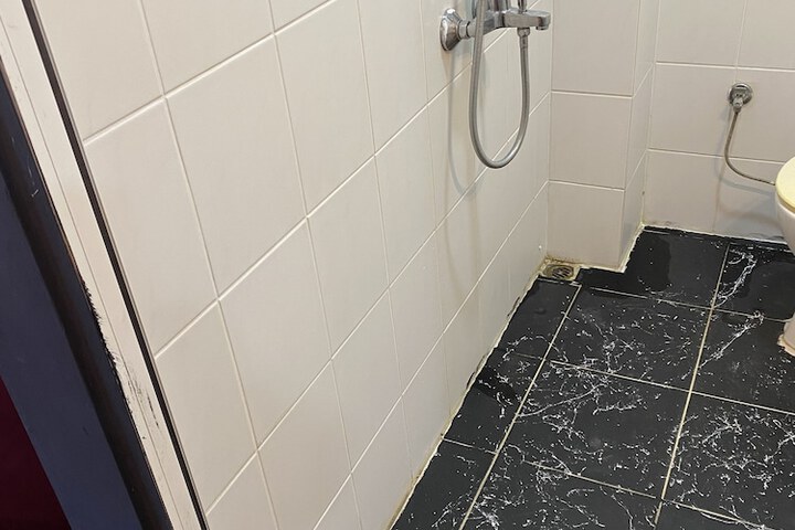 Room 44 of 62