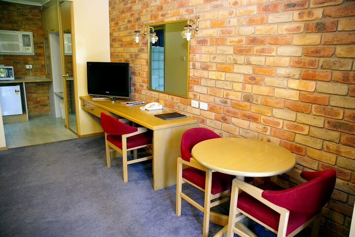 Room 8 of 31