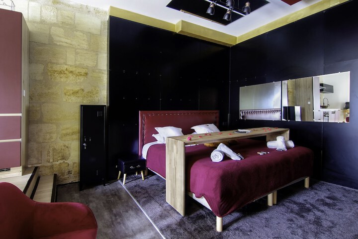 Room 4 of 51
