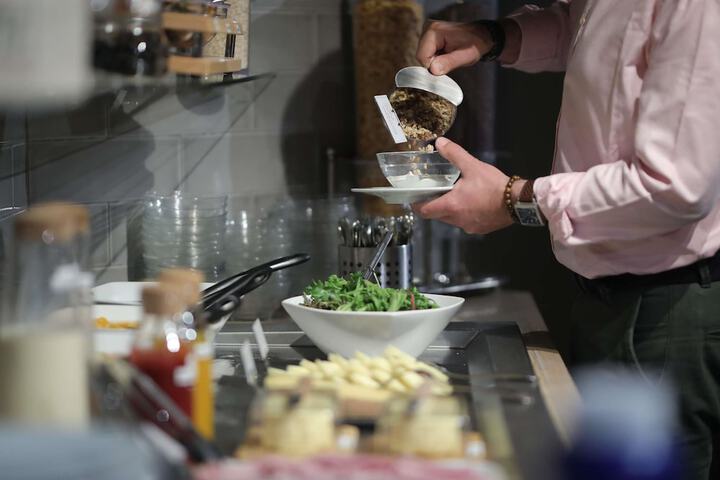 Breakfast/Coffee Service 21 of 40