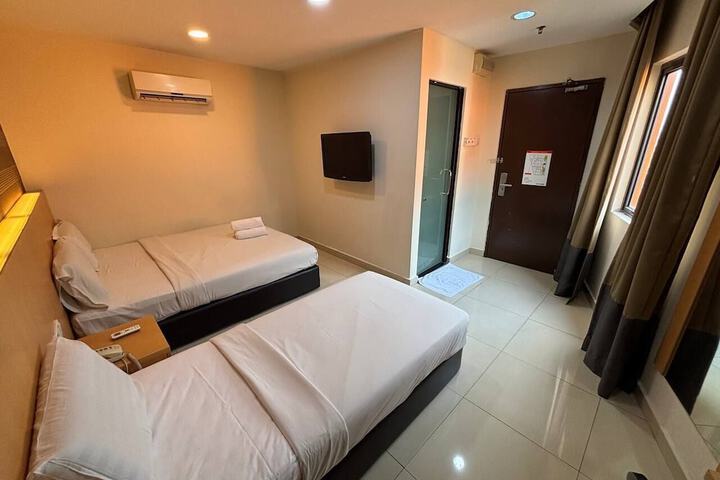 Room 30 of 101