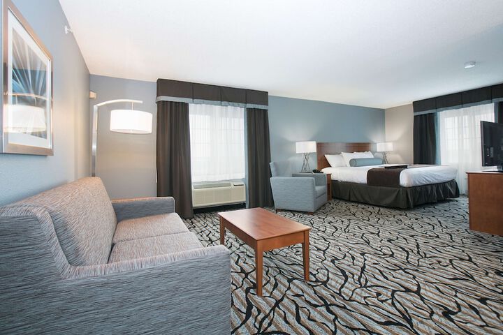 Suite 2 Queen Beds Sofa Bed Microwave and Refrigerator Full Breakfast (53 of 59)