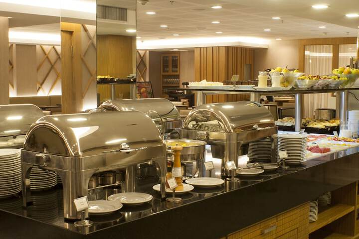 Breakfast/Coffee Service 36 of 48