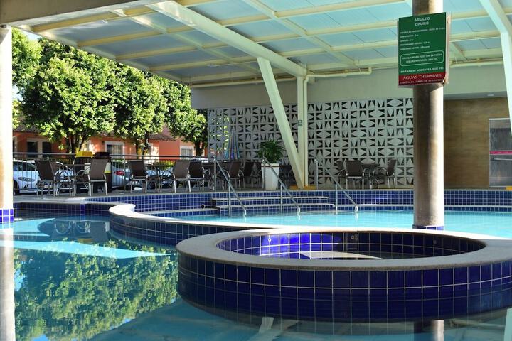 Pool 17 of 24