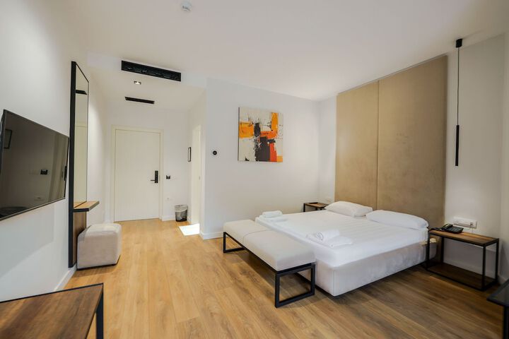 Room 5 of 52