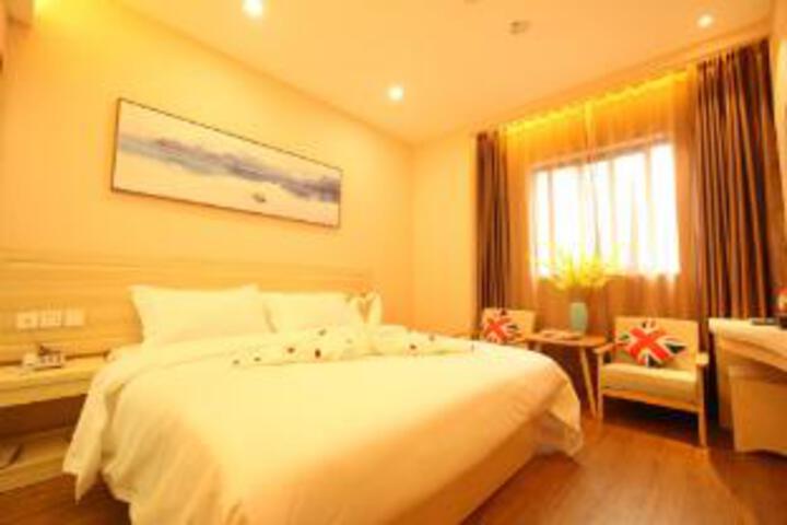Room 7 of 7