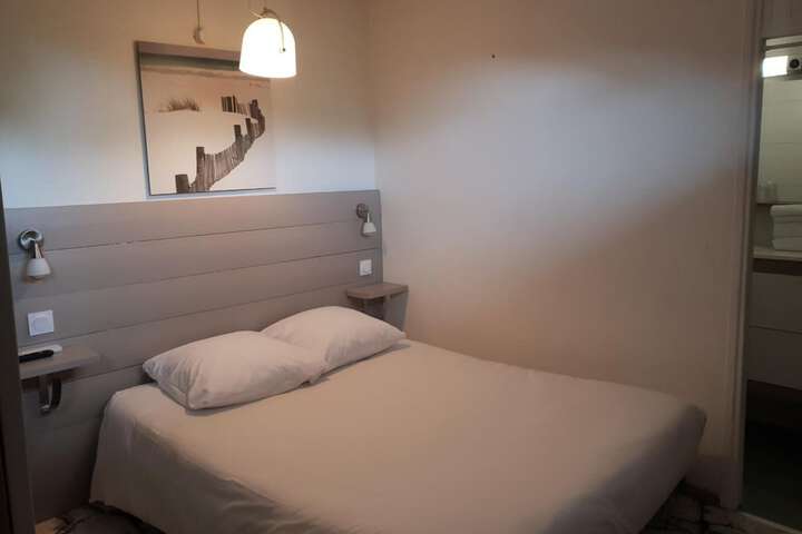 Room 11 of 43