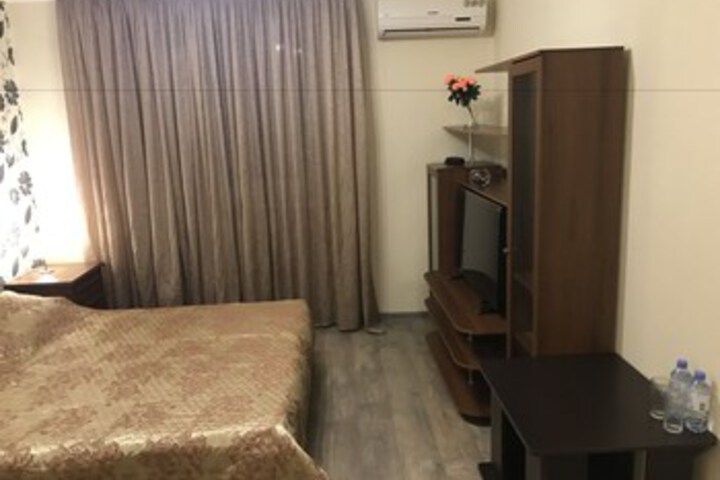 Room 23 of 28
