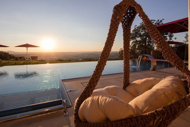 Pool Hotel
