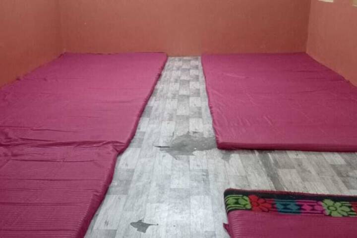 Room 9 of 26