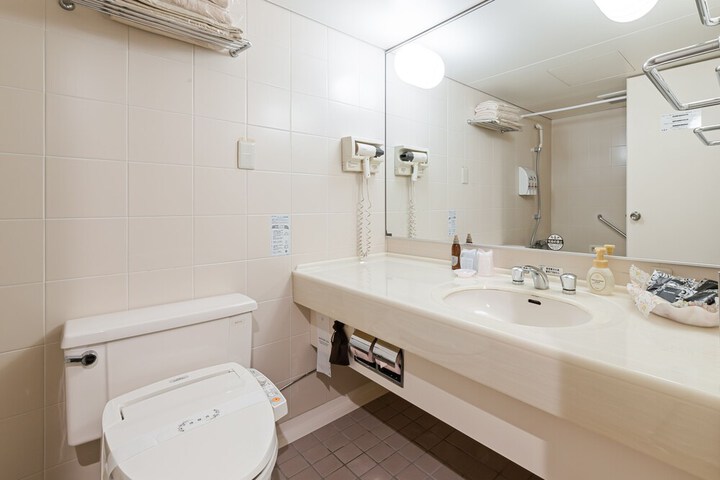 Room 206 of 239