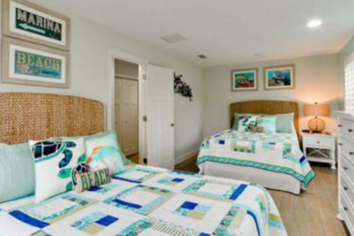 Room 8 of 24