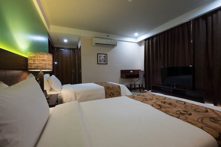 Room 14 of 63