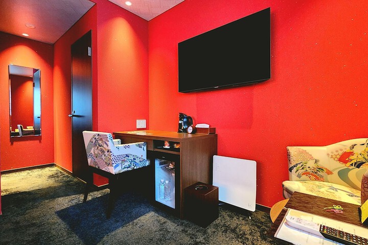 Room 72 of 138