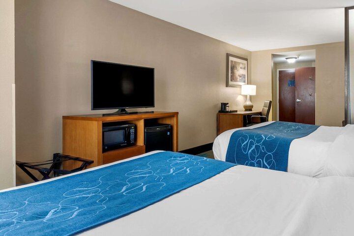 2 Queen Beds Suite (16 of 33)