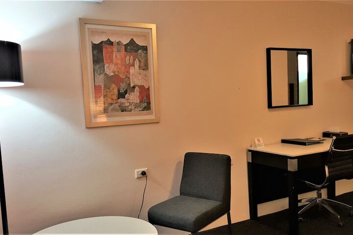 Room 22 of 43