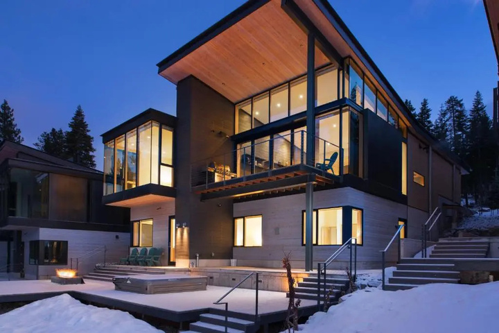 Exterior of Luxury 4BD True Ski-In / Ski-Out Mid-Mountain Residence - Stellar Northstar