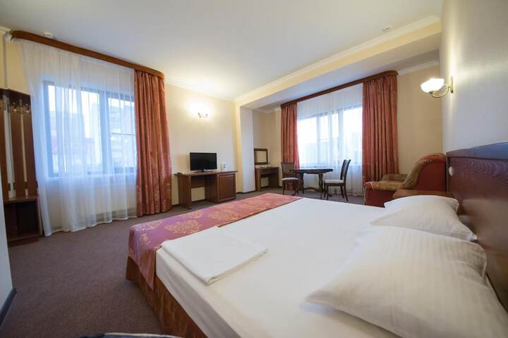 Room 21 of 49