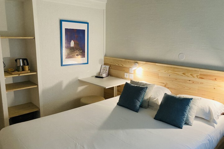 Room 26 of 141