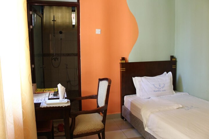 Room 8 of 29