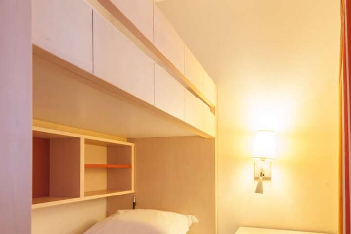 Room 14 of 124