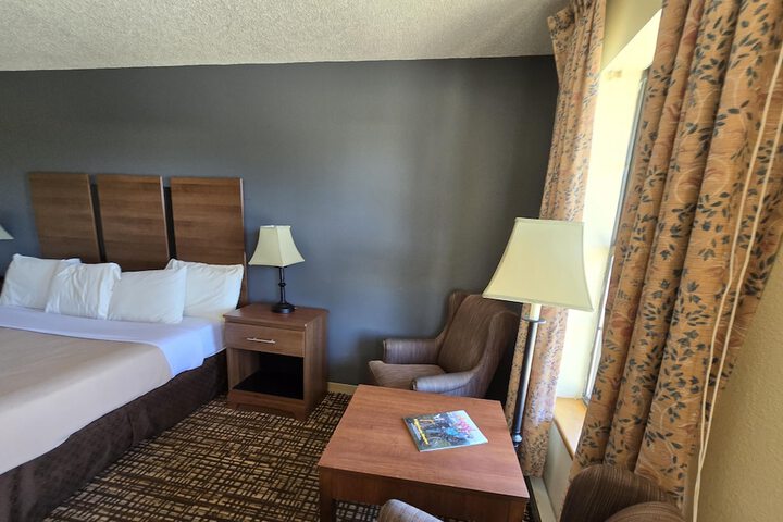 Room 16 of 79