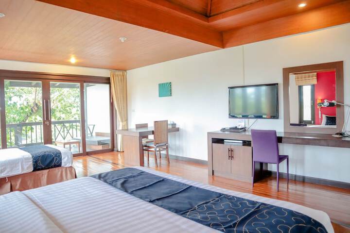 Room 15 of 160