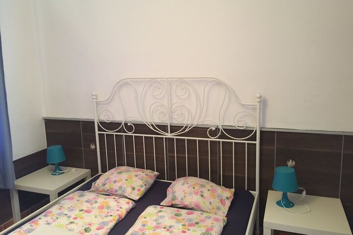 Room 7 of 45
