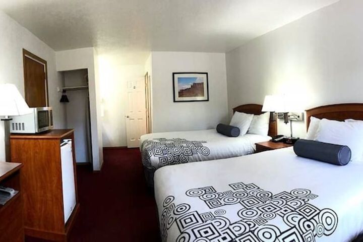 Room 2 of 45