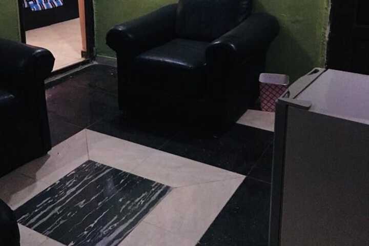 Room 6 of 7