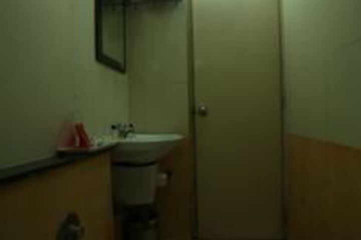 Room 2 of 23