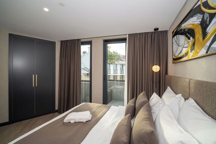 Room 62 of 170