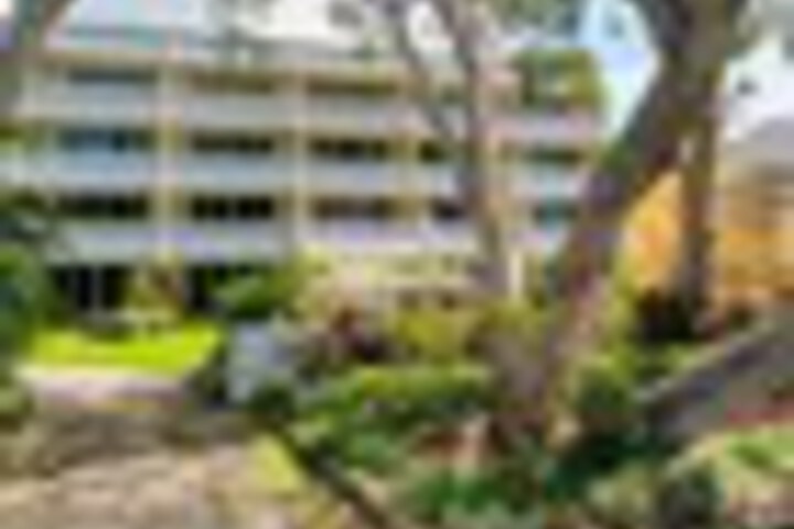 Hotel Exterior 68 of 75