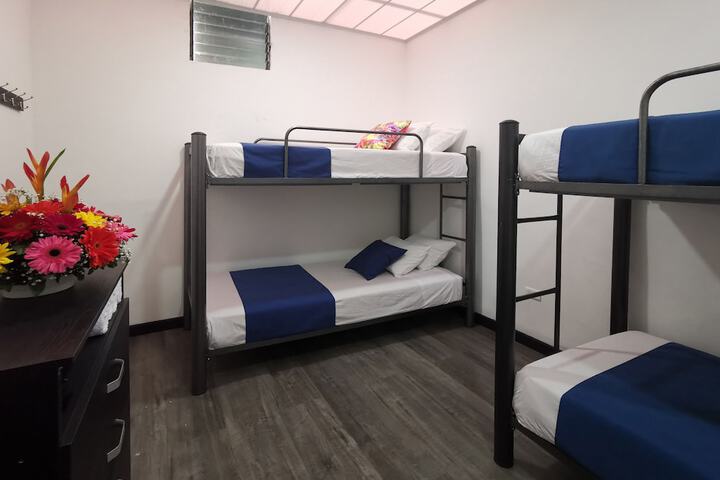 Room 4 of 20
