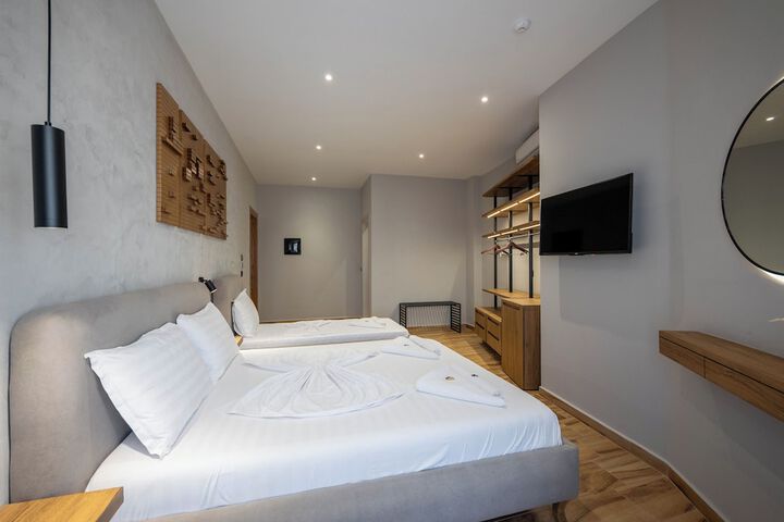 Room 12 of 57