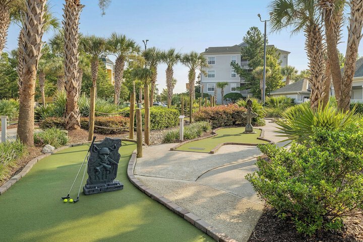 Mini-golf