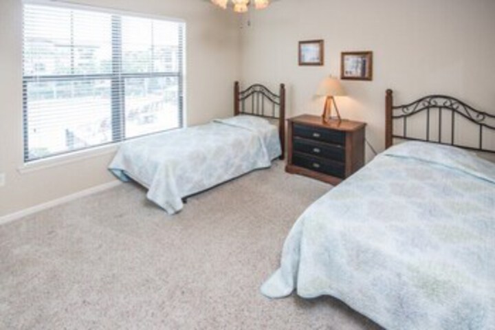 Room 21 of 21
