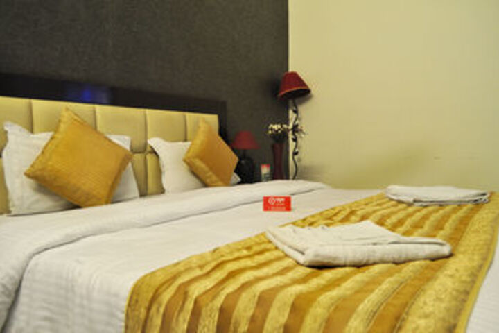 OYO Rooms Noida City Centre