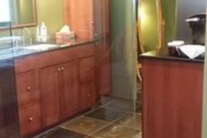 Room 2 of 34