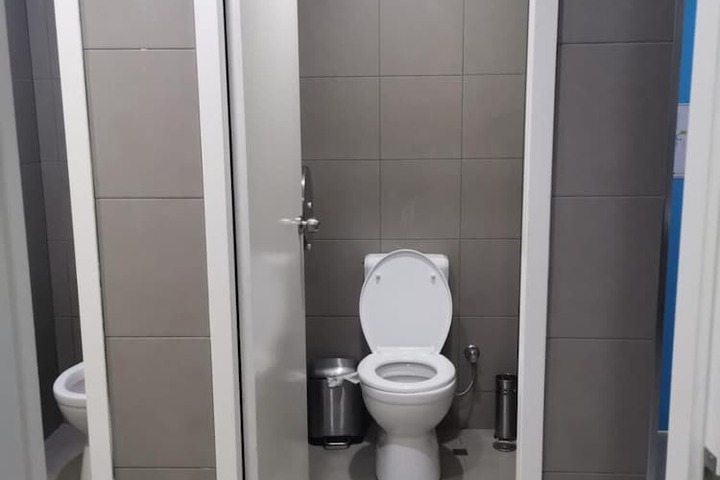 Room 27 of 49