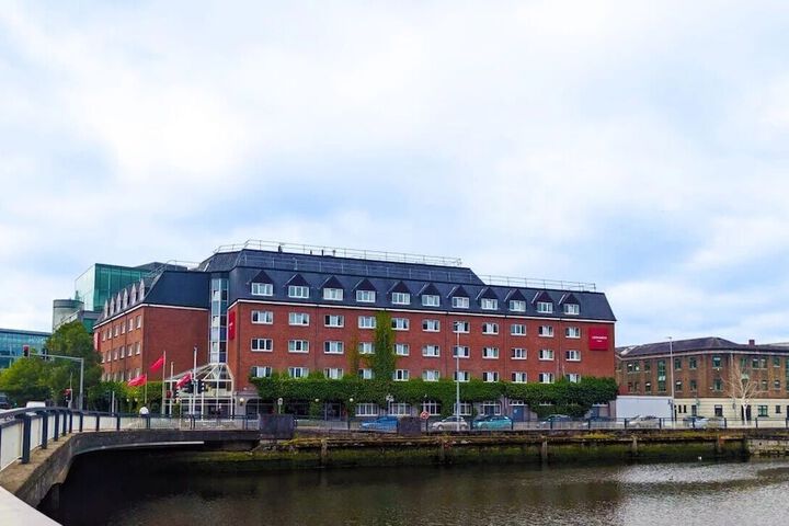 Exterior Photo