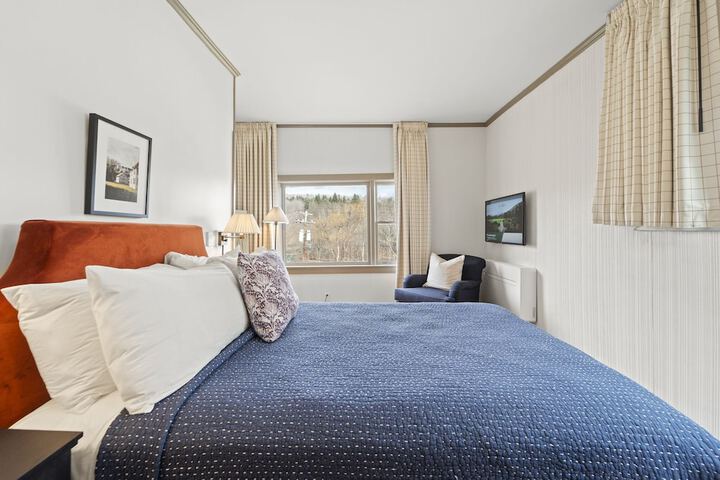 Standard Room, King or Two Doubles (8 of 15)