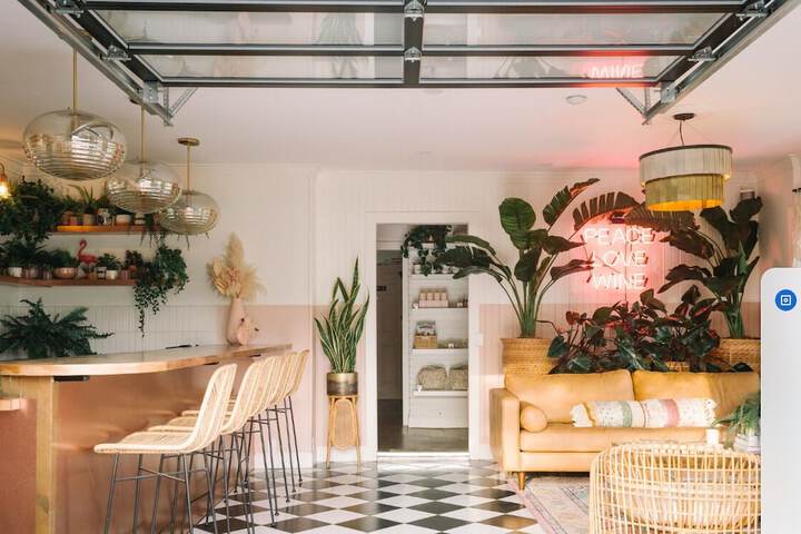 Hotel Interior 6 of 37